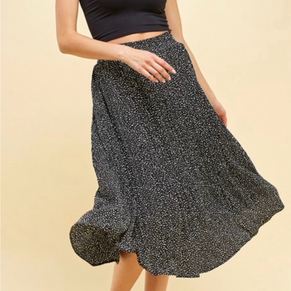 Elegant Black and White Polka Dot Skirt